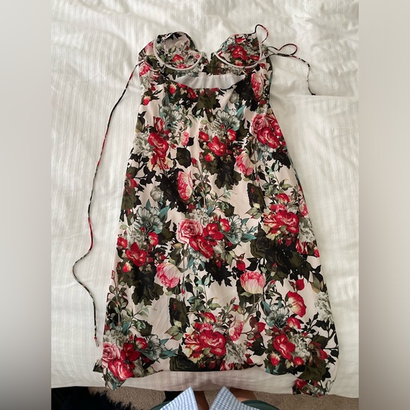 EUC Vici Floral Satin Slipdress Sz L - Picture 4 of 8